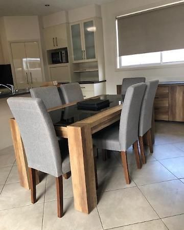 Central Executive 3Br Townhouse 50M To Dean Street Албъри Екстериор снимка