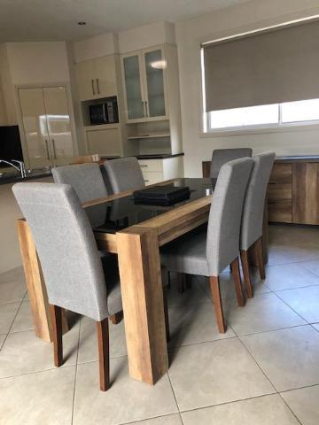Central Executive 3Br Townhouse 50M To Dean Street Албъри Екстериор снимка